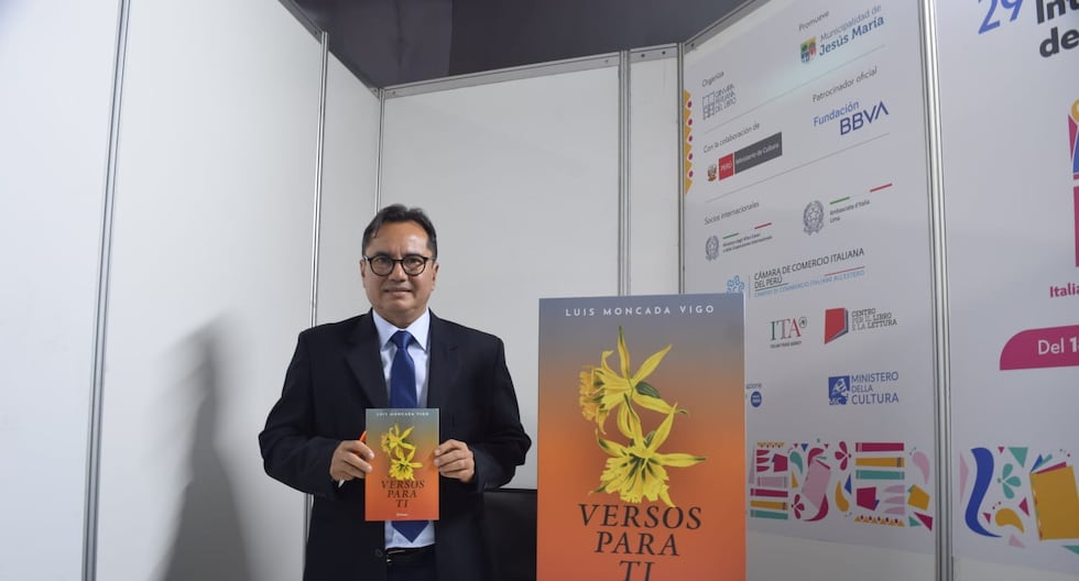 ‘La noche en la mejor compañera para escribir’ Luis Moncada Vigo ha publicado ‘Versos para Ti’. Poemario fue presentado en ‘La Feria del libro’. Autor comenta las razones que lo impulsan a cre...