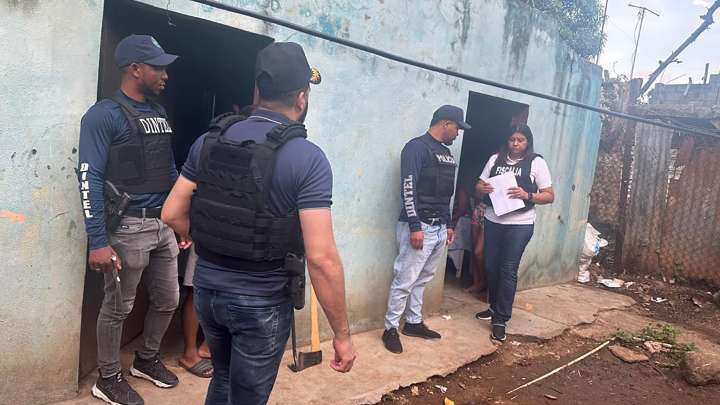 Una madre mató a sus tres niños envenenando su jugo de fruta en República Dominicana