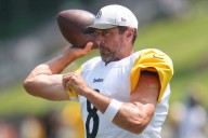 Steelers: Aaron Rodgers & others will sit in preseason opener