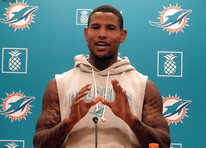 Dolphins activate TE Darren Waller from physically unable to perform list