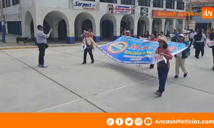 Protesta nacional: maestros cesantes de Áncash reclaman incremento de pensiones