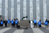 Funcionarios de la ONU se manifiestan en la sede central contra el silencio en Gaza