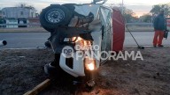 Las Termas: un camión se estrelló contra un poste y volcó