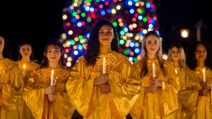Disney 2025 EPCOT Candlelight Processional narrators