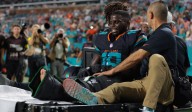 ¡Para no ver más de una vez! Tyreek Hill sufrió horrible lesión con Miami Dolphins