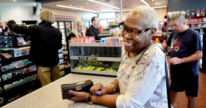 Spanish Lake gas station busy after selling jackpot ticket