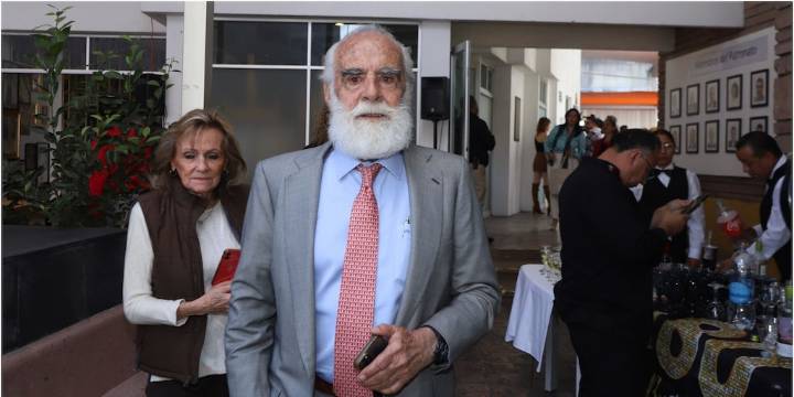El ‘Jefe’ Diego afirma que el PRI es inmortal: “nomás se quitaron la chaquetita tricolor y se pusieron una moradita”