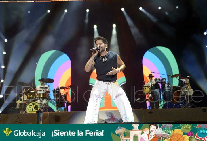 FOTOS | Camilo contagia a su tribu de Albacete con la energía positiva de su música