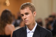 Justin Bieber surprises fans with 'Swag II'