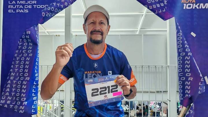 Pedro Estrada corre para sentirse libre, León será su Maratón número 30