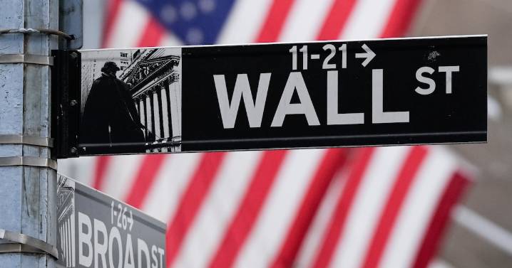 Markets today: U.S. stocks tick higher