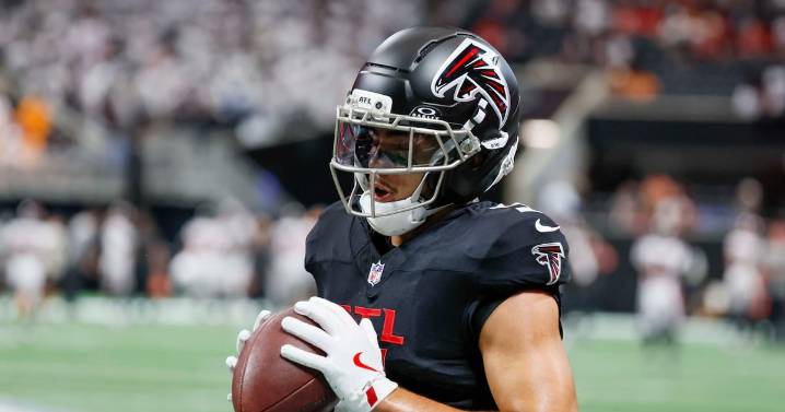 Falcons injury report: Darnell Mooney, Drake London cleared for Vikings game