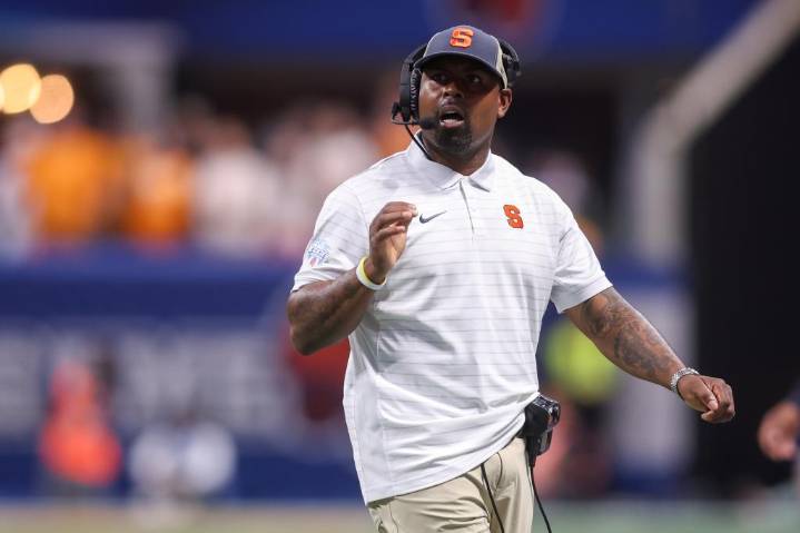 Syracuse football coach issues warning to other coaches: 'I ain't no b--