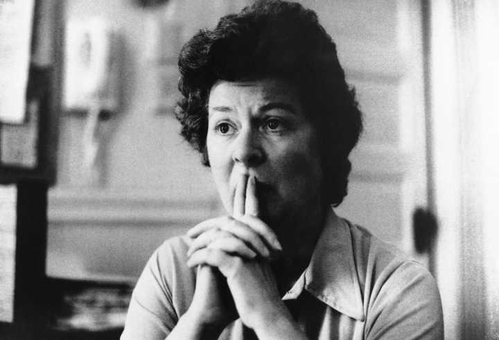 Sara Jane Moore, who tried to assassinate President Gerald Ford in 1975, dies at 95