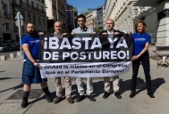 Las víctimas de pederastia protestan por la falta de avances en la ley para hacer imprescriptible la violencia sexual en la infancia