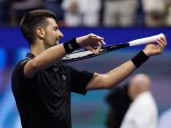 Djokovic firme en busca de su título 25 de Grand Slam