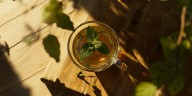 ¿Un compuesto del té brinda beneficios para la salud cardiovascular y mental? Qué dice la ciencia