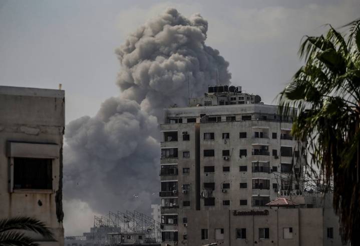 “¡Gaza arde!”: el gobierno israelí celebra el asalto terrestre para destruir la capital gazatí