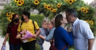 ¿Te hacen falta unos ‘besitos’? Ya viene el Combate de las Flores en León 2025: Cuándo es y de qué trata