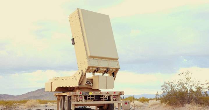 Impressive new weapon obliterates swarms of attacking drones
