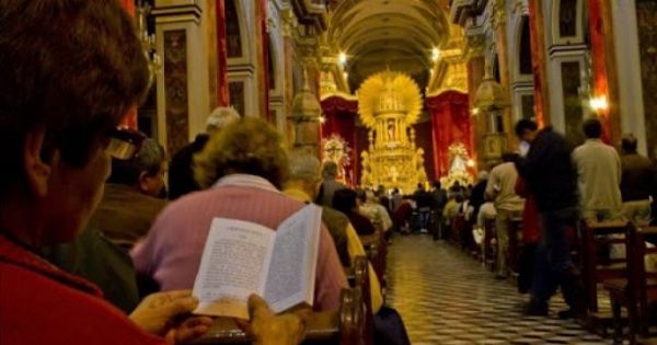 Hoy empieza la novena del Señor y Virgen del Milagro: horarios de misa