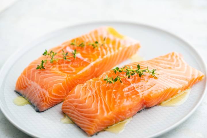 6 Types of Fish That Naturally Boost Your Vitamin D Levels