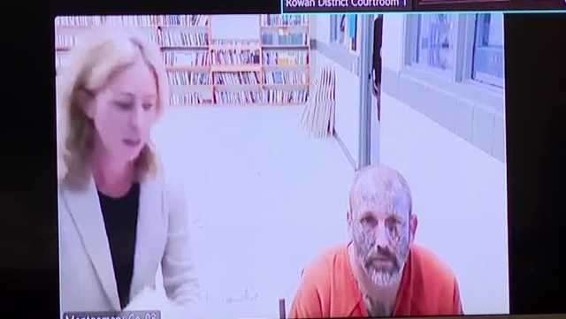 Man accused of killing Kentucky mother, teen daughter appears in court