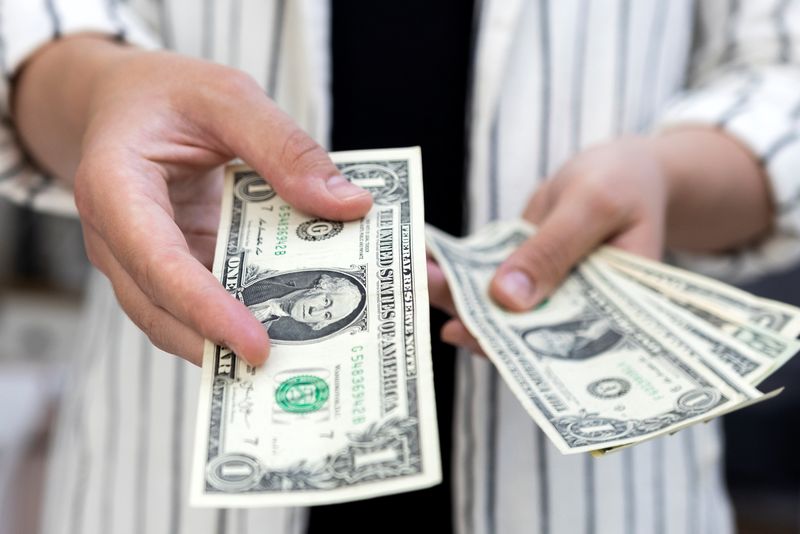 Dollar steadies ahead of Fed meeting