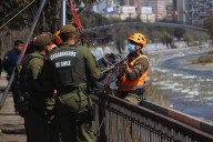 Carabineros investiga hallazgo de cuerpo flotando en el río Mapocho