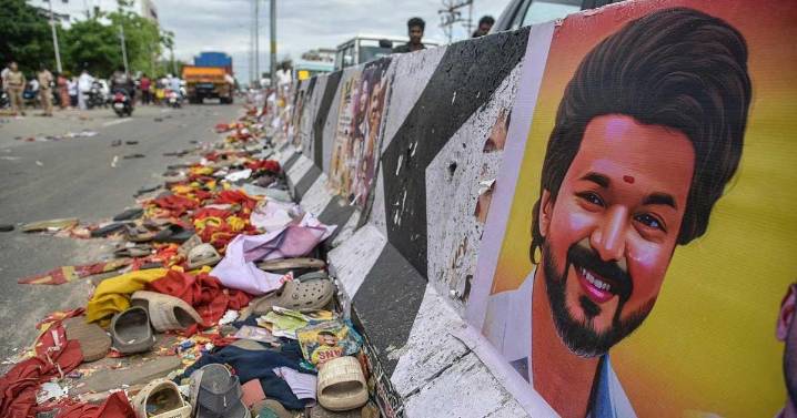 Suman 40 muertos por estampida en India en mitin político del actor Vijay