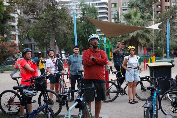 Impulsan recorrido en bicicleta por monumentos del Legado Mistraliano