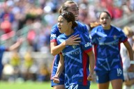 Deadspin | Courage snap winless streak with victory over Angel City