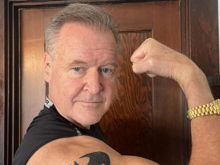 Disgraced anchor blames weed addict daughter for his arrest