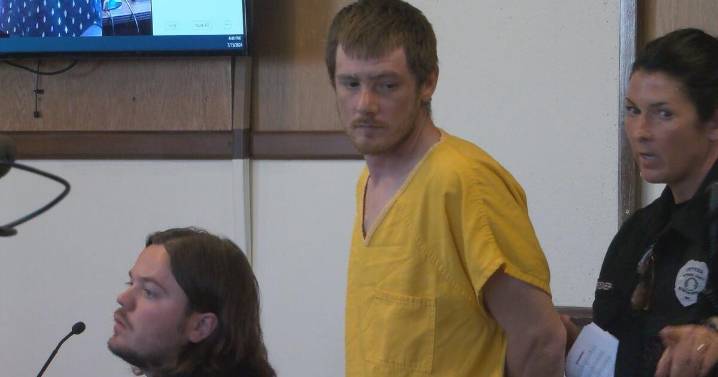 Driver who drank at casino before killing two Lewis and Clark students sentenced