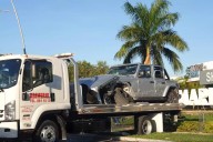 Cancún: Joven derriba semáforo en plena Zona Hotelera; ¿cuáles son las sanciones?