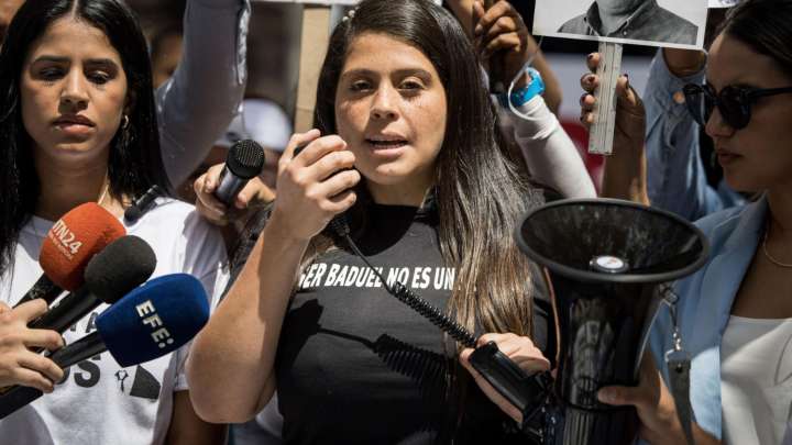 Informa Espacio Público: Persiguen y hostigan a la periodista y activista Andreina Baduel #24Sep
