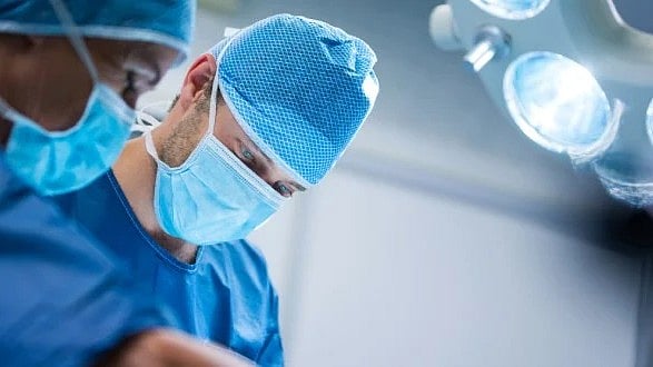 Indore News: MGM Super Speciality Hospital Doctors Remove Air Gun Pellets From Man’s Heart