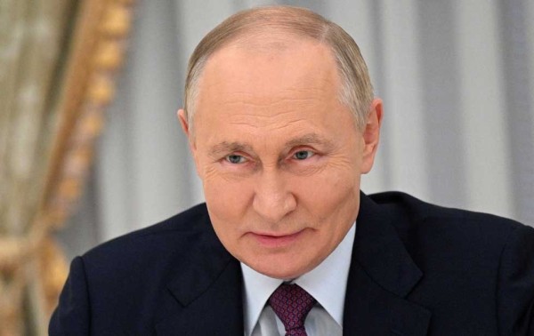 Tropas extranjeras en Ucrania serán consideradas “objetivos legítimos“: Putin