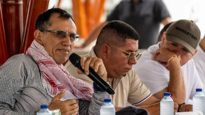 Disidencia de ‘Walter Mendoza’ rechazó asonada en la que dos militares fueron rociados con gasolina, pero no negó autoría en el hecho
