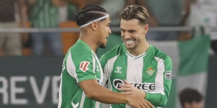 Video: Golazo del “Cucho” Hernández abrió el camino para la victoria del Real Betis en la liga española