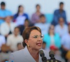 Al grito de “¡Palestina libre!”, Xiomara Castro asegura que la refundación debe continuar