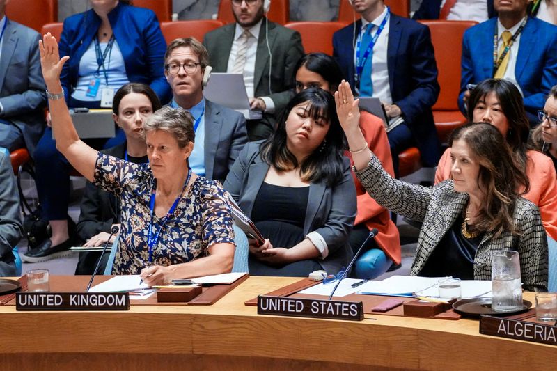 Iran defiant on restored sanctions as it recalls ambassadors