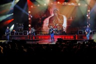 Darius Rucker teams with two '90s rock musicians for new supergroup