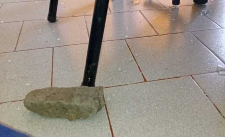 Santa Isabel: patota atacó a policía