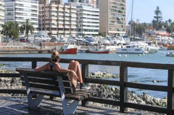 El Gobierno adelantó un feriado y genera un fin de semana largo de cuatro días en noviembre