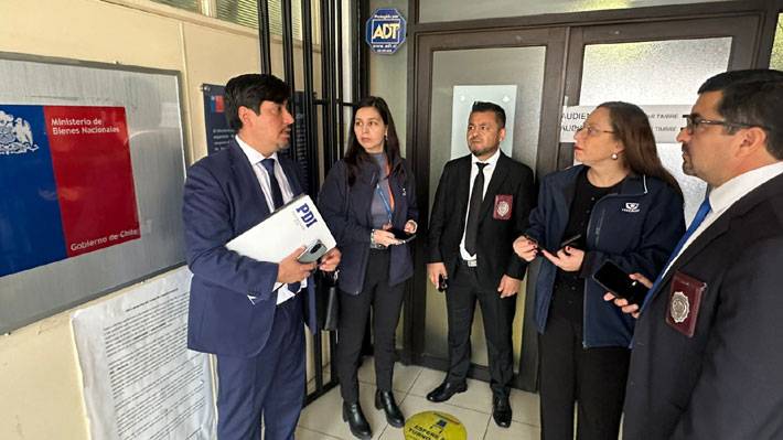 PDI allana Seremi de Bienes Nacionales en Arica: 5 funcionarios detenidos por corrupción