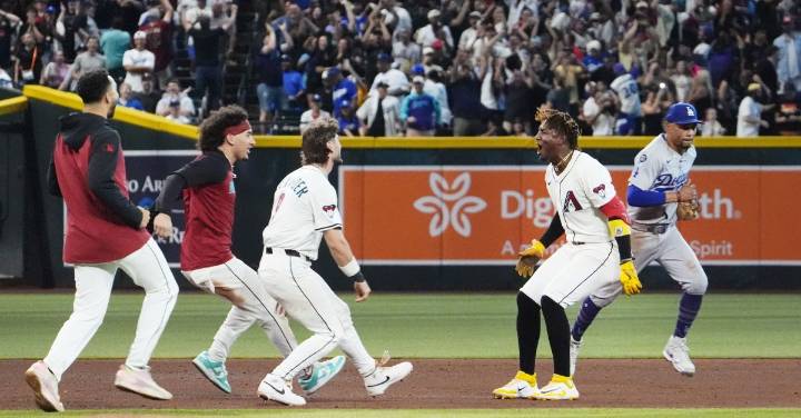 Snake Bytes 9/24: Stayin’ Alive!