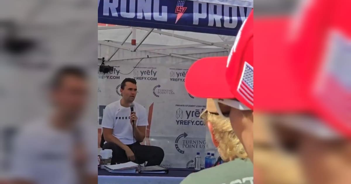 Activista Charlie Kirk, amigo de Trump, recibe disparo en evento universitario en Utah