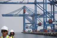 Perú y Emiratos Árabes Unidos negocian un tratado de libre comercio