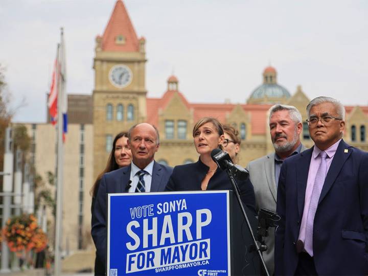 Mayoral candidates campaign on public safety, city hall transparency